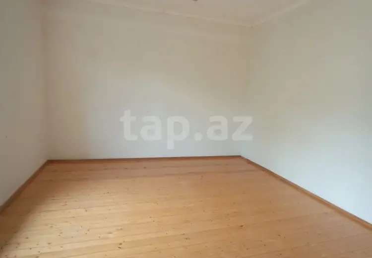 3 otaqlı mənzil , Qax
