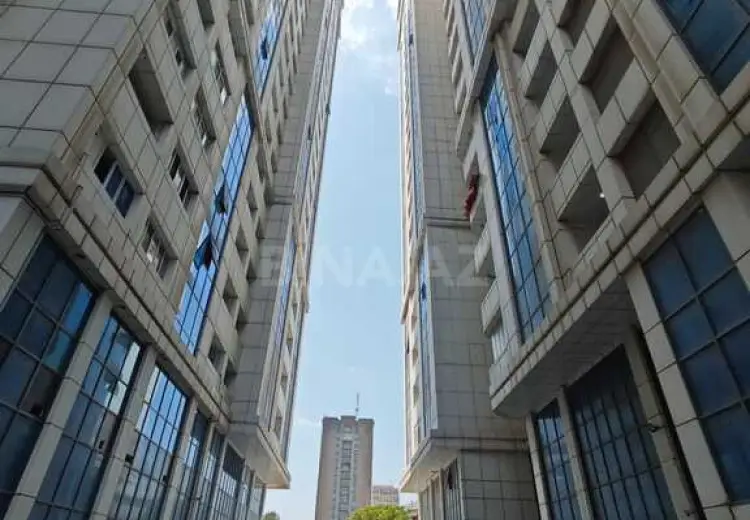 332 m² Obyekt / Ofis Satılır, Yasamal, Bakı