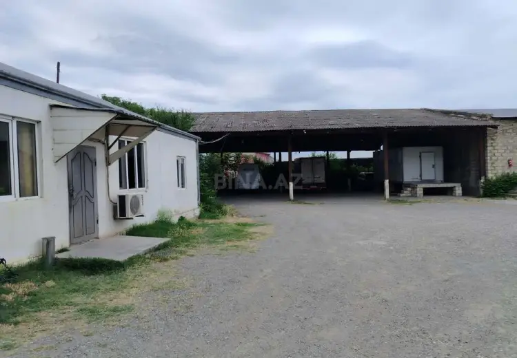 1729 m² Obyekt / Ofis Satılır, Xaçmaz