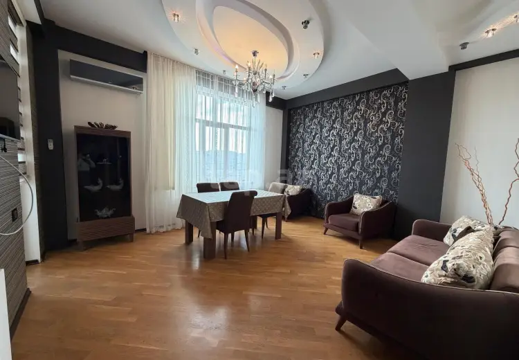 3 otaqlı mənzil , Bakı