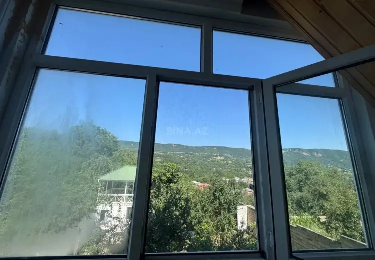 6 otaqlı mənzil Satılır, Quba
