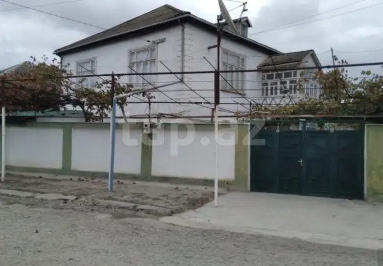 8 otaqlı mənzil , Xaçmaz