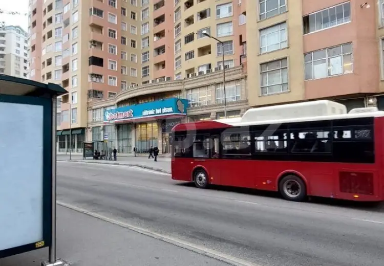 3 otaqlı mənzil , Bakı