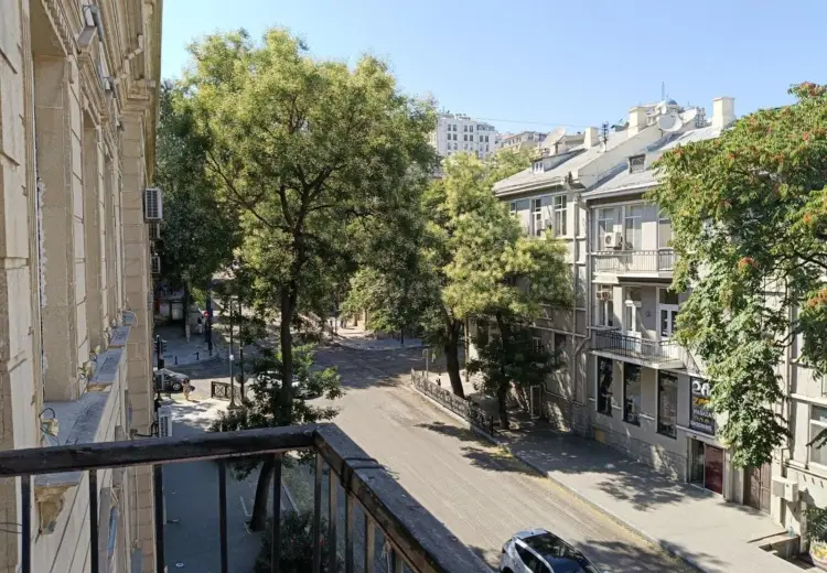 350 m² Obyekt / Ofis Satılır, İçəri şəhər, Səbail, Bakı