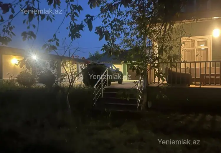5 otaqlı mənzil Satılır, Quba