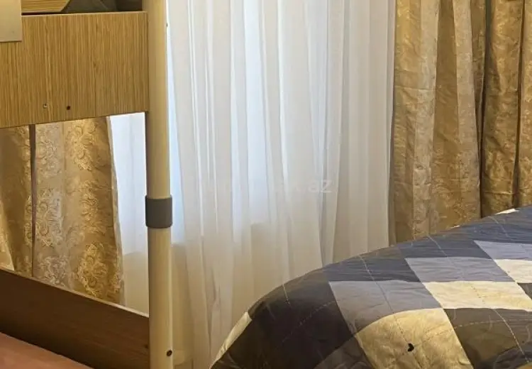 5 otaqlı mənzil Satılır, Quba