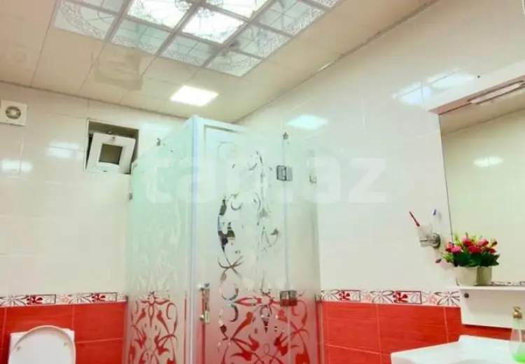4 otaqlı mənzil , Bakı