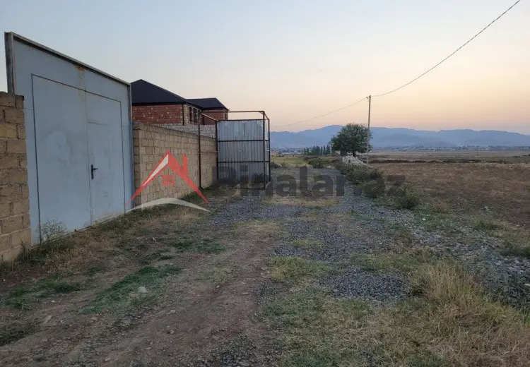 24 sot Torpaq Satılır, Gəncə