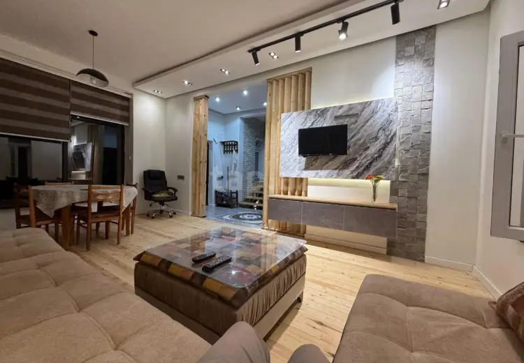 5 otaqlı mənzil , Qazax