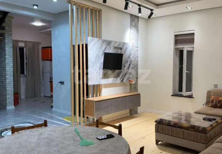 5 otaqlı mənzil , Qazax