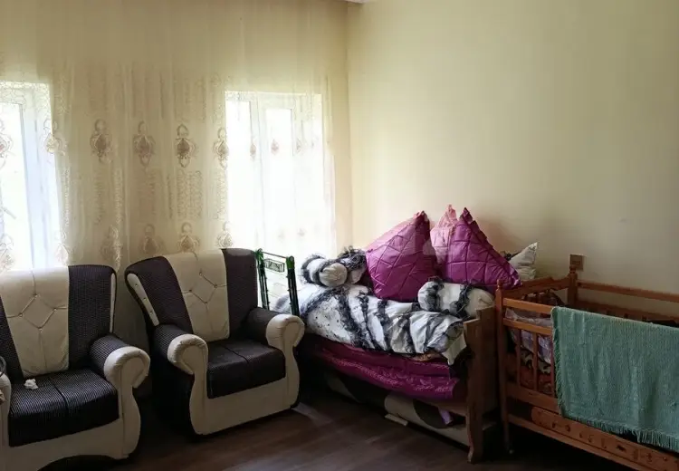 5 otaqlı mənzil , Oğuz