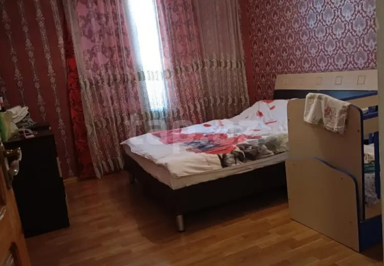 8 otaqlı mənzil , Gəncə