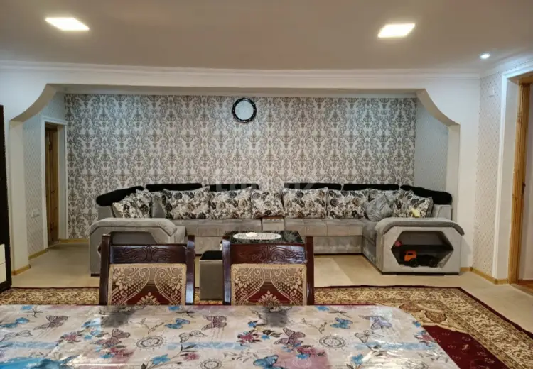 8 otaqlı mənzil , Gəncə