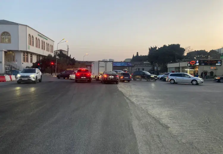 400 m² Obyekt / Ofis Satılır, Binəqədi, Bakı