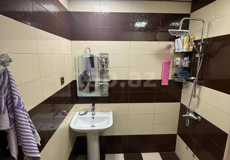 3 otaqlı mənzil , Bakı