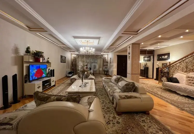 8 otaqlı mənzil , Gəncə