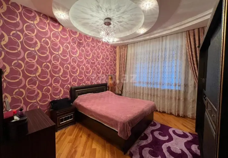 8 otaqlı mənzil , Gəncə