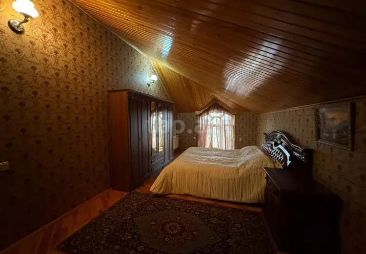 8 otaqlı mənzil , Gəncə
