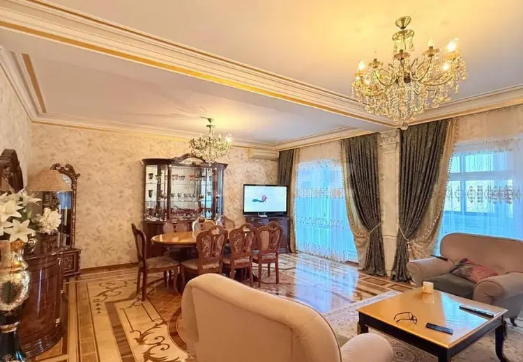5 otaqlı mənzil , Bakı