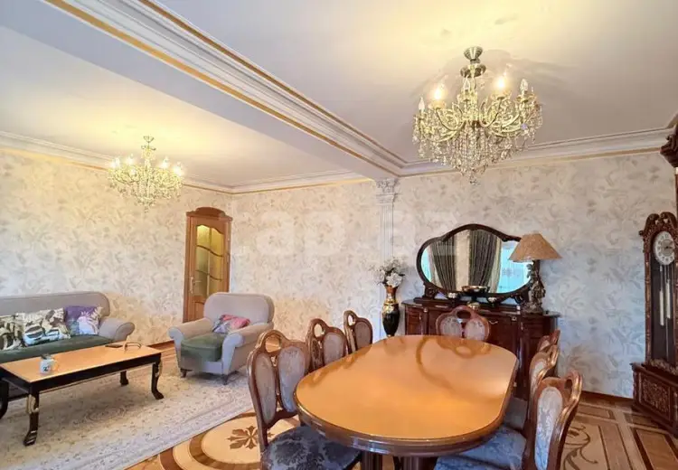5 otaqlı mənzil , Bakı
