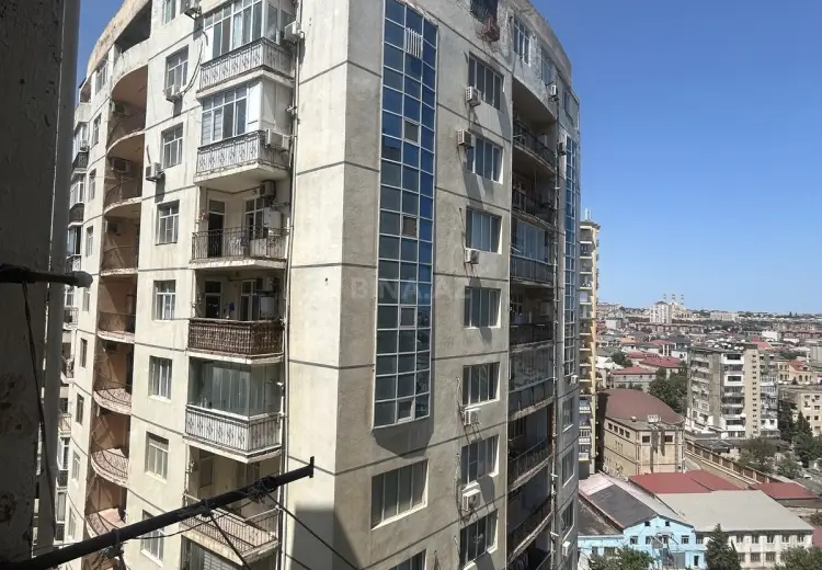 2 otaqlı mənzil Satılır, 8-ci mikrorayon, Binəqədi, Bakı