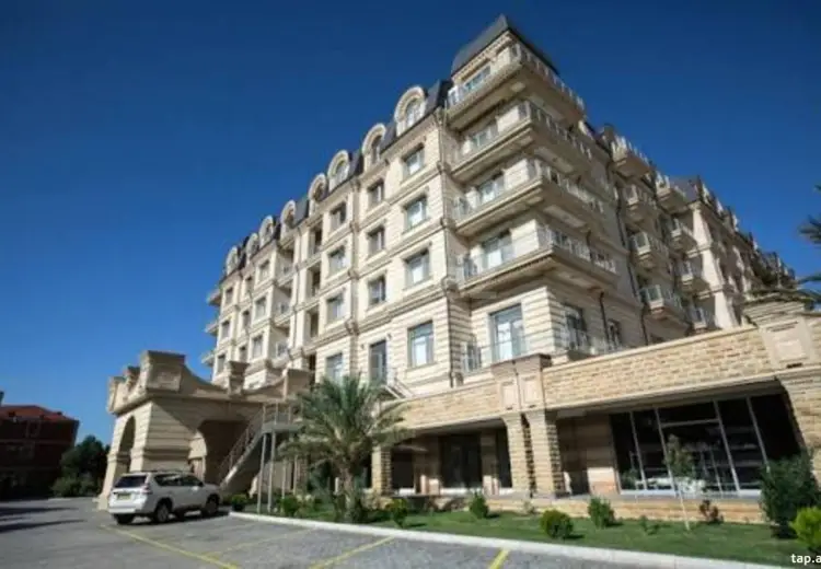 3 otaqlı mənzil , Səbail, Bakı