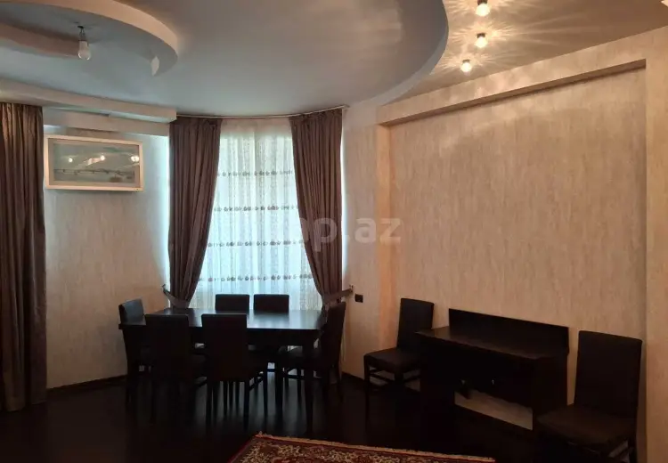 4 otaqlı mənzil , Bakı