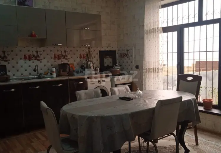 4 otaqlı mənzil , Bakı