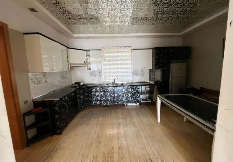 6 otaqlı mənzil , Xırdalan