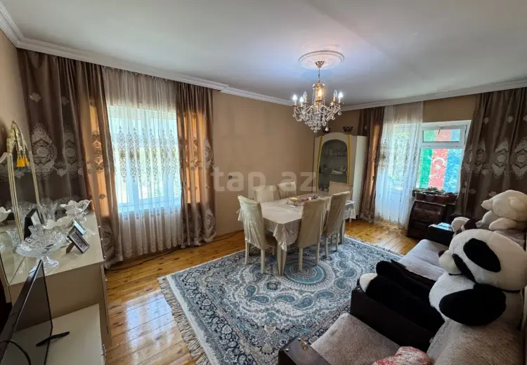 3 otaqlı mənzil , Şəki