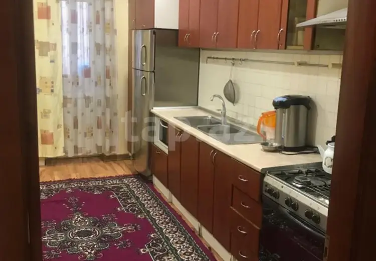 4 otaqlı mənzil , Bakı