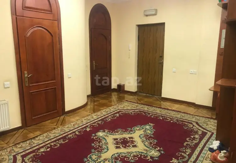 4 otaqlı mənzil , Bakı