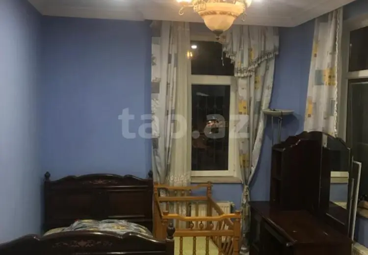 4 otaqlı mənzil , Bakı
