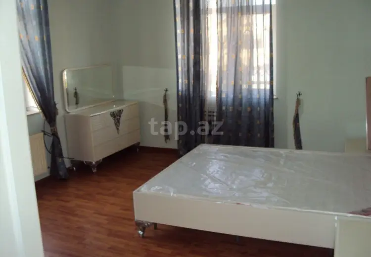 5 otaqlı mənzil , Bakı