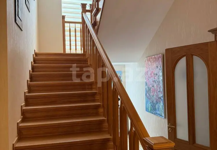 6 otaqlı mənzil , Bakı