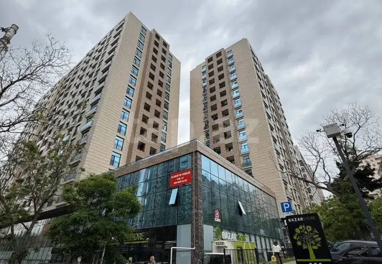 4 otaqlı mənzil , Bakı
