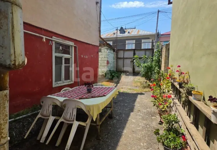 8 otaqlı mənzil , Quba