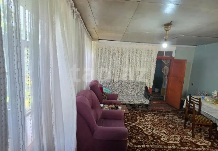 8 otaqlı mənzil , Quba