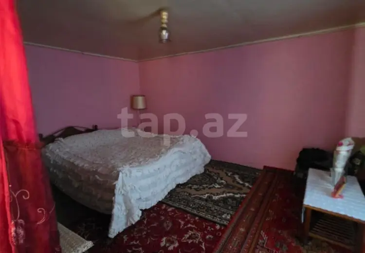 8 otaqlı mənzil , Quba