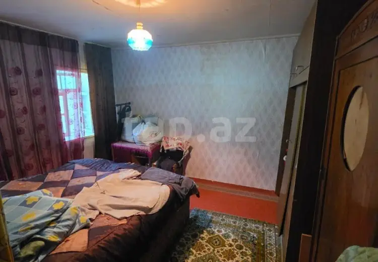 8 otaqlı mənzil , Quba