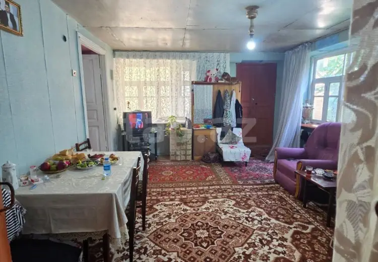 8 otaqlı mənzil , Quba