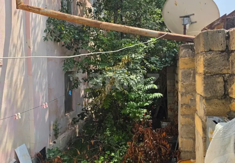 8 otaqlı mənzil , Quba