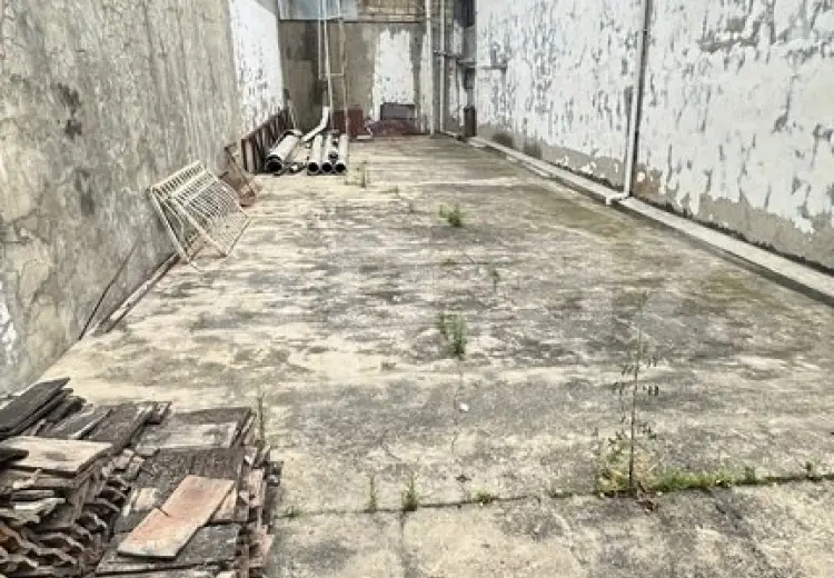 9 otaqlı mənzil , Şəki