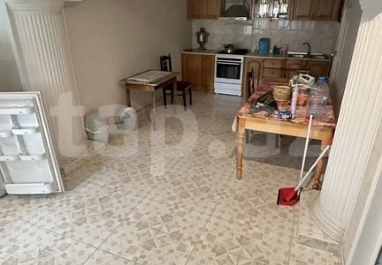 9 otaqlı mənzil , Şəki