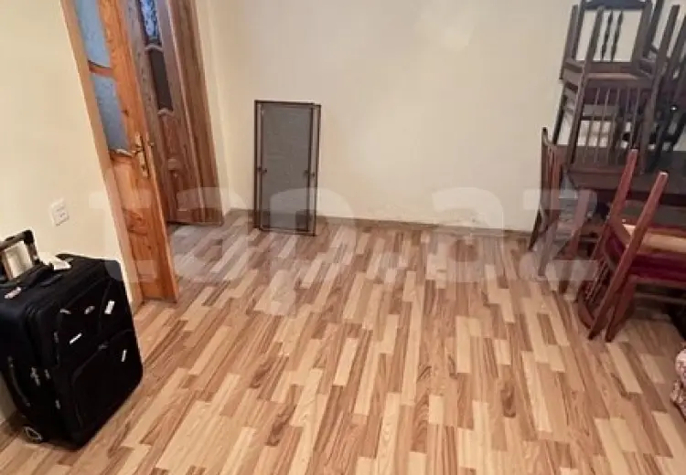 9 otaqlı mənzil , Şəki