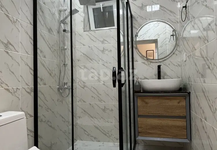 4 otaqlı mənzil , Səbail, Bakı