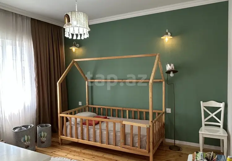4 otaqlı mənzil , Səbail, Bakı