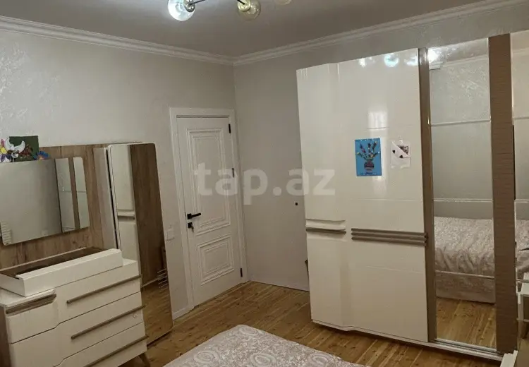 4 otaqlı mənzil , Səbail, Bakı