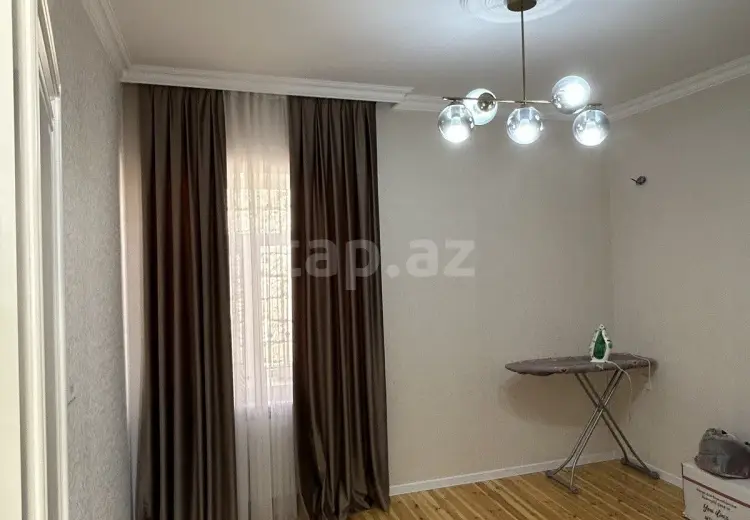 4 otaqlı mənzil , Səbail, Bakı