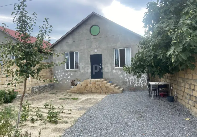 3 otaqlı mənzil , Şəki